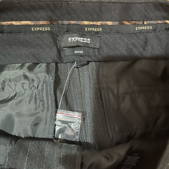 NWOT Express Dress Pants - Size: 4 - Picture 2 of 4